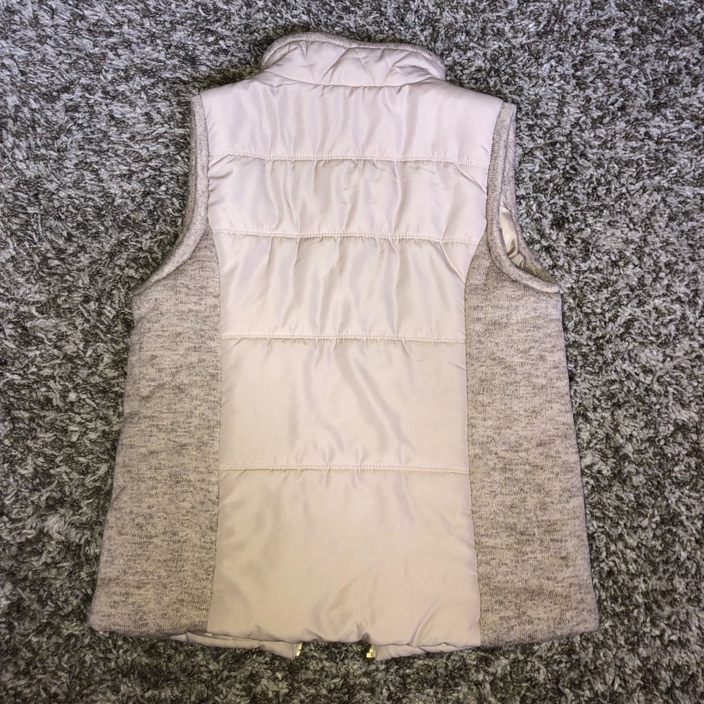 Northcrest Vest - Picture 2 of 4